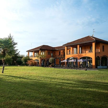 Hotel Equirelais Lomnago Exteriér fotografie