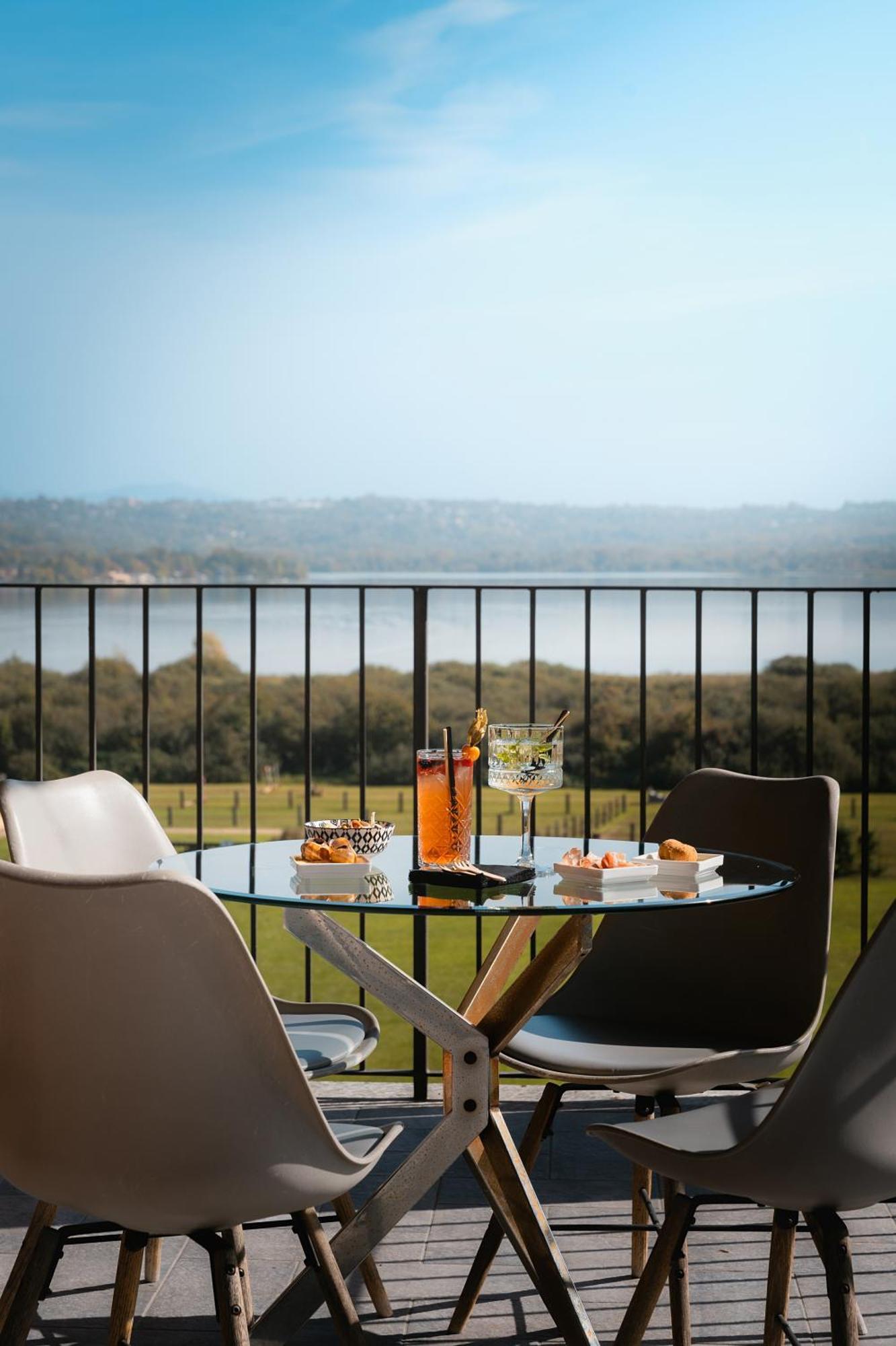 Hotel Equirelais Lomnago Exteriér fotografie